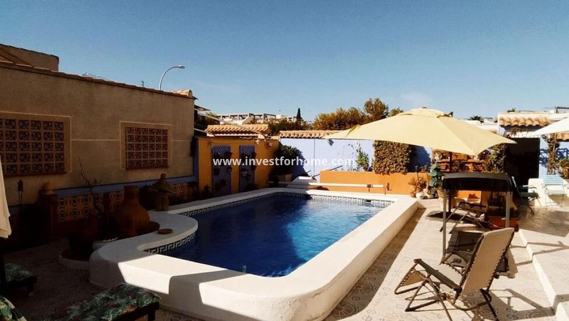 Försäljning - Villa - Orihuela Costa - Playa Flamenca