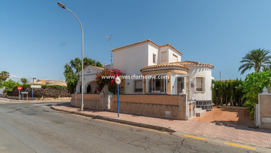 Försäljning - Villa - Orihuela Costa - Playa Flamenca