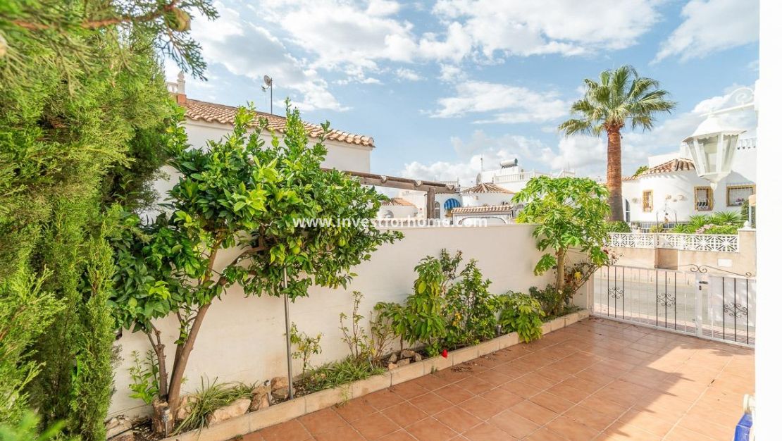 Försäljning - Villa - Orihuela Costa - Playa Flamenca