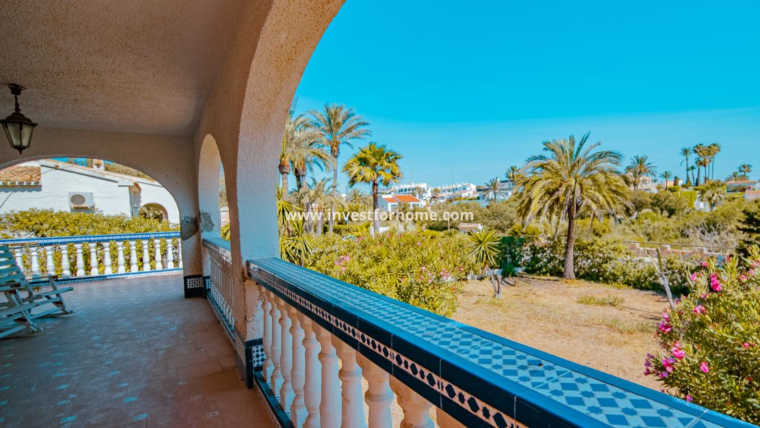 Försäljning - Villa - Orihuela Costa - Playa Flamenca