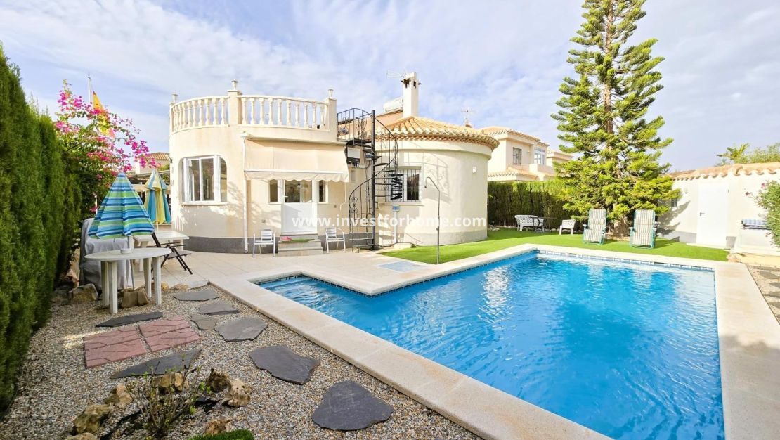 Försäljning - Villa - Orihuela Costa - Playa Flamenca