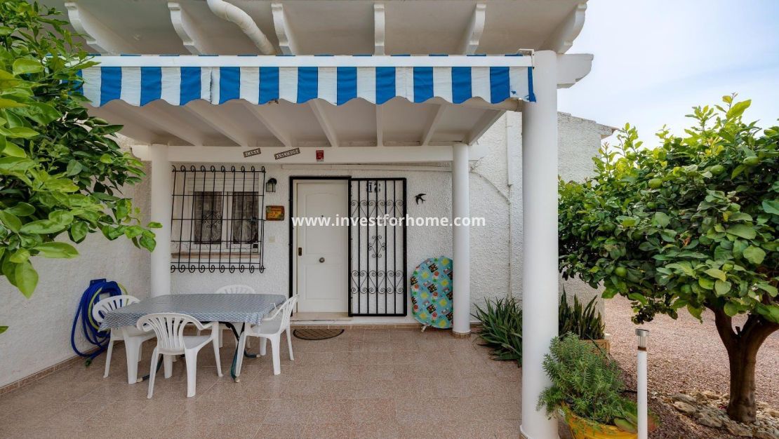 Försäljning - Villa - Orihuela Costa - Playa Flamenca