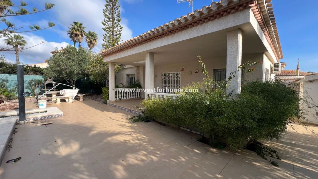 Försäljning - Villa - Orihuela Costa - Playa Flamenca