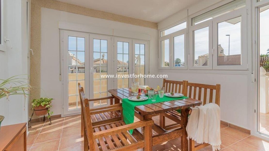 Försäljning - Villa - Orihuela Costa - Playa Flamenca