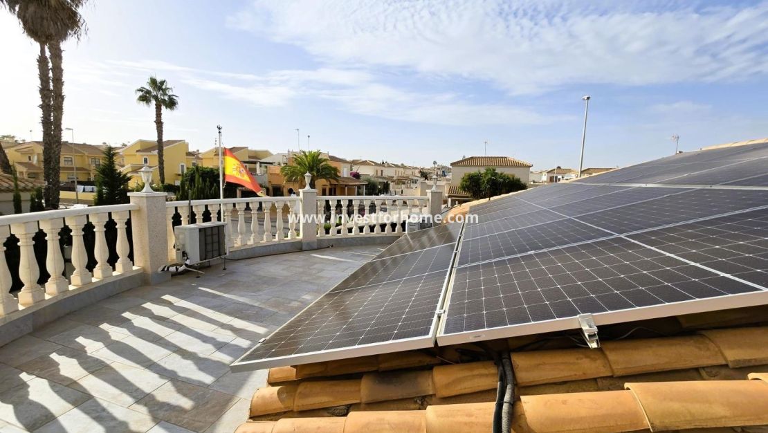 Försäljning - Villa - Orihuela Costa - Playa Flamenca