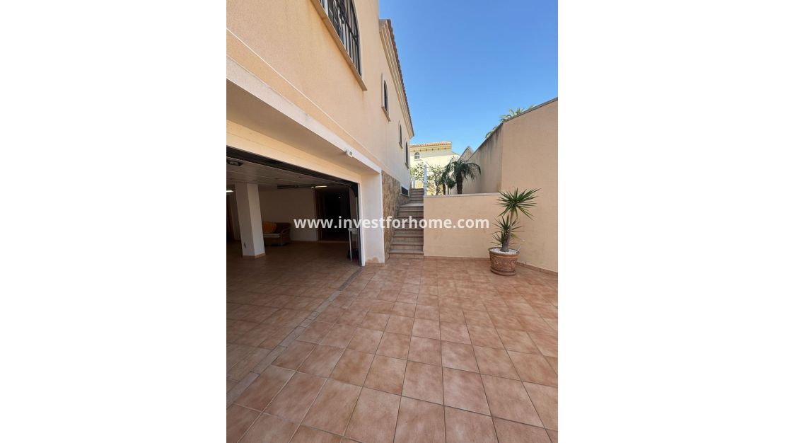 Försäljning - Villa - Orihuela Costa - Playa Flamenca