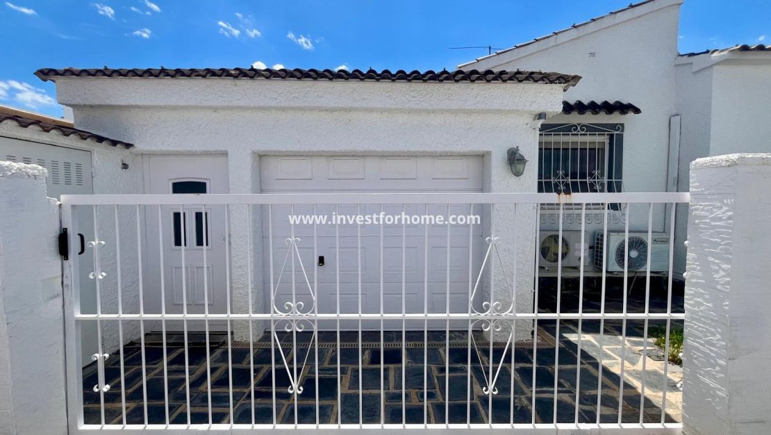 Försäljning - Villa - Orihuela Costa - Playa Flamenca