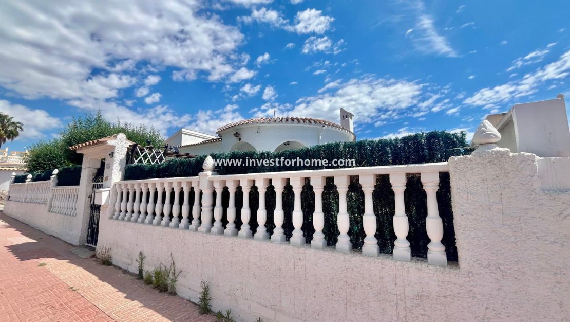 Försäljning - Villa - Orihuela Costa - Playa Flamenca
