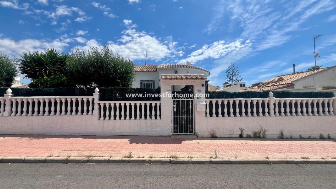 Försäljning - Villa - Orihuela Costa - Playa Flamenca