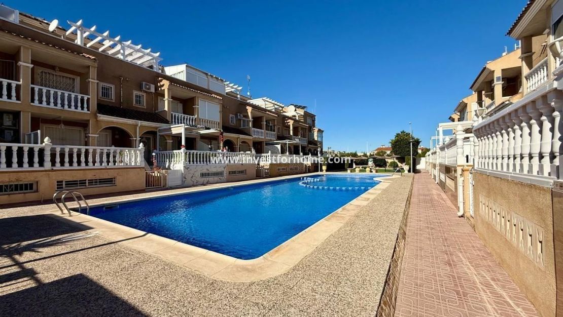 Försäljning - Villa - Orihuela Costa - Playa Flamenca