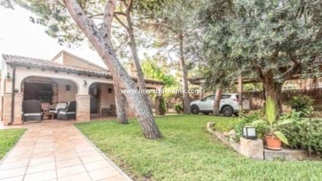 Försäljning - Villa - Orihuela Costa - Punta Prima