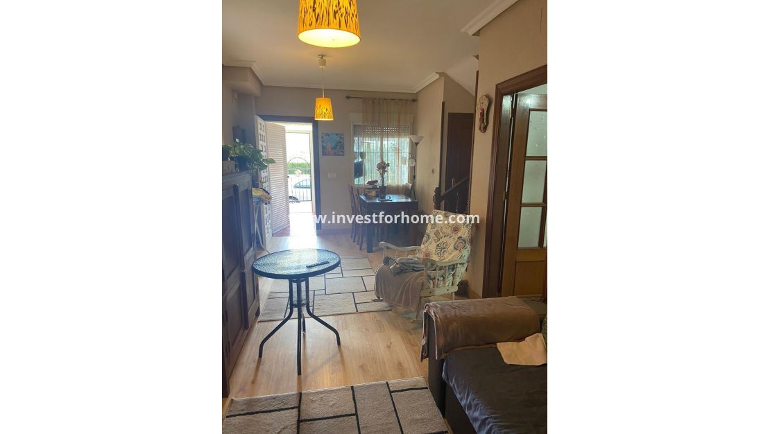 Försäljning - Villa - Orihuela Costa - Punta Prima