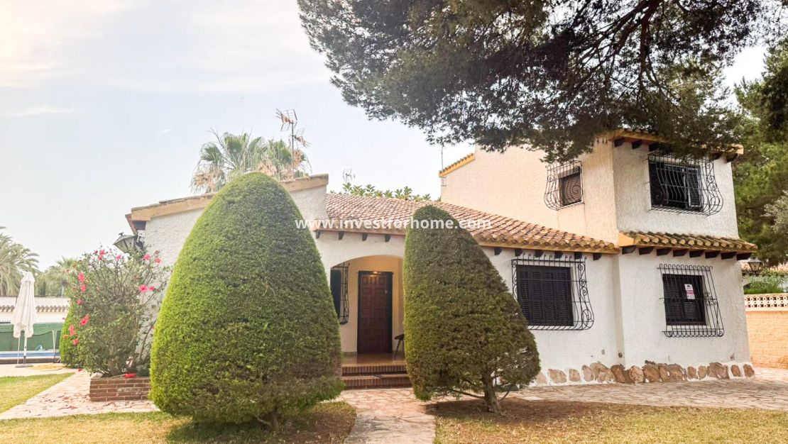Försäljning - Villa - Orihuela Costa - Punta Prima