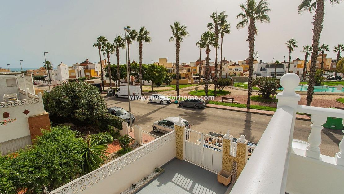 Försäljning - Villa - Orihuela Costa - Urbanización Perla Del Mar