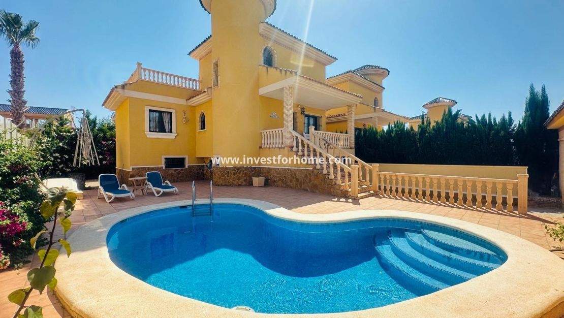 Försäljning - Villa - Orihuela Costa - Villamartin Pau 8