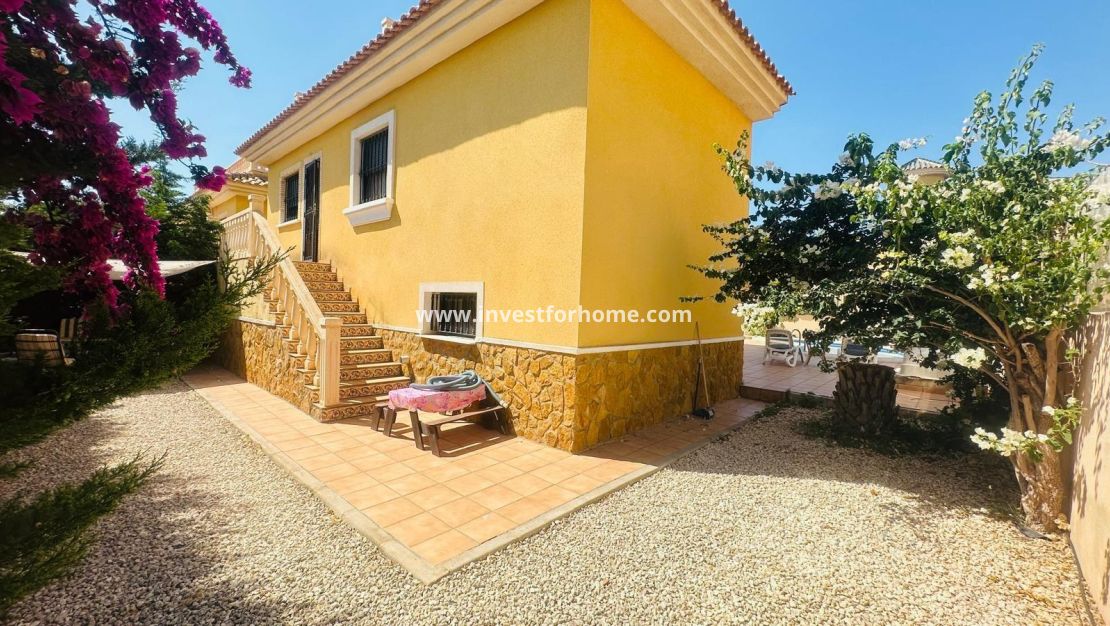Försäljning - Villa - Orihuela Costa - Villamartin Pau 8