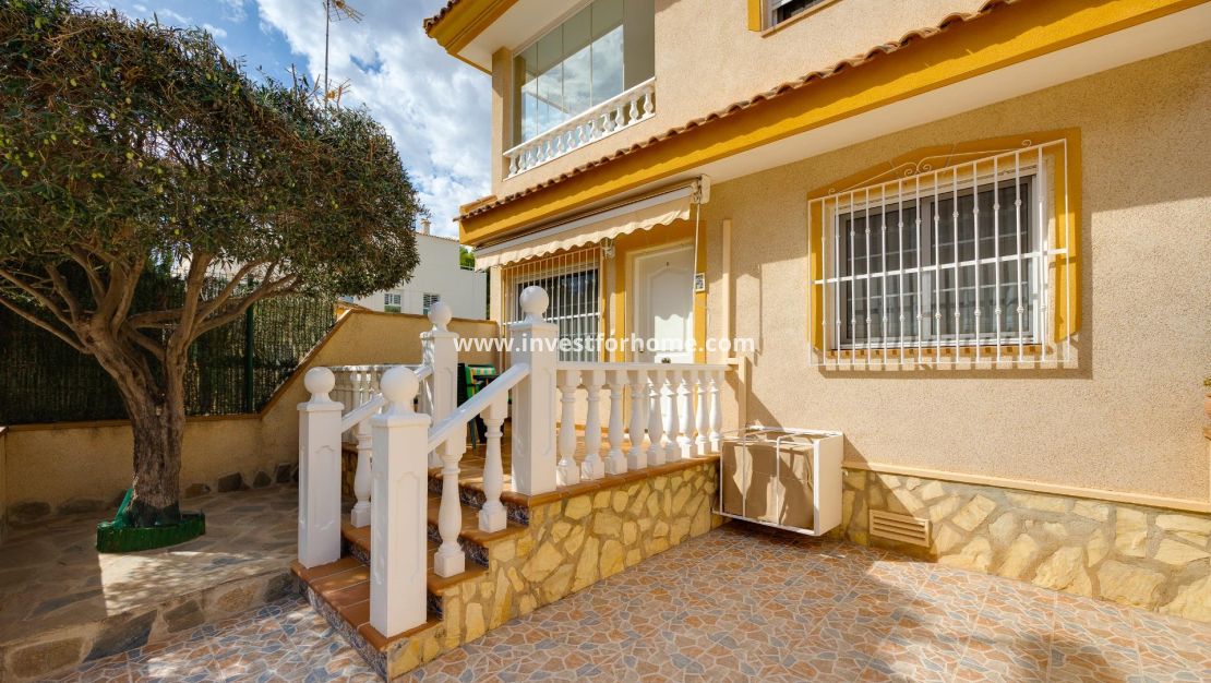 Försäljning - Villa - Orihuela Costa - Villamartín