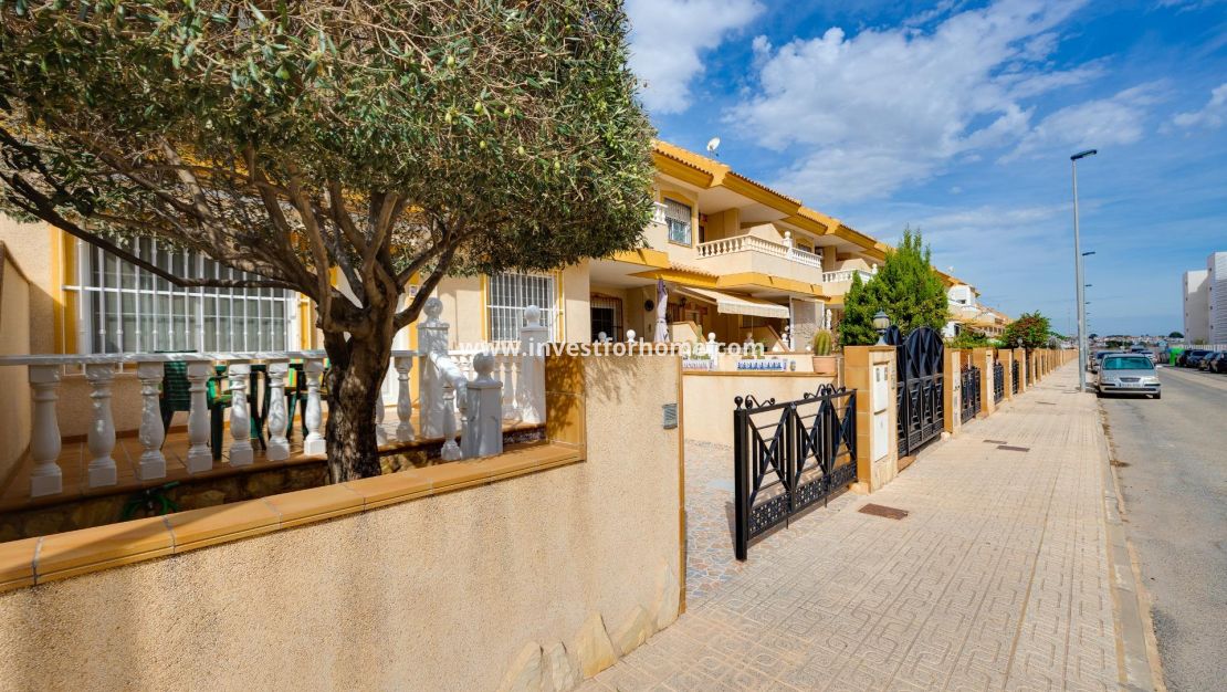 Försäljning - Villa - Orihuela Costa - Villamartín