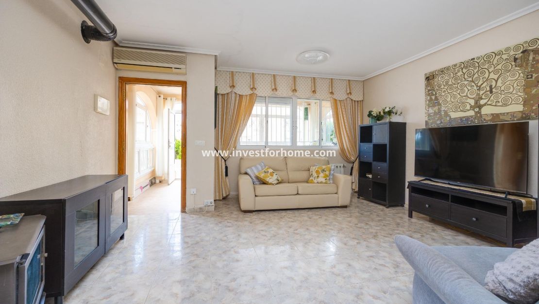 Försäljning - Villa - Orihuela Costa - Villamartín