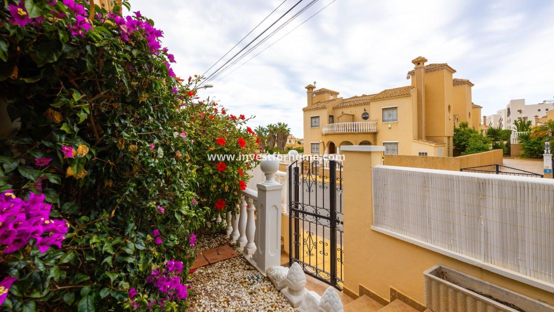 Försäljning - Villa - Orihuela Costa - Villamartín