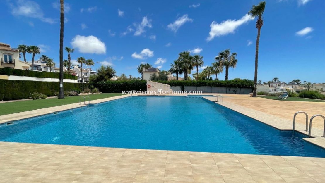 Försäljning - Villa - Orihuela Costa - Villamartin