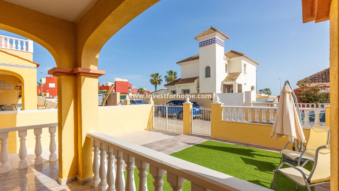 Försäljning - Villa - Orihuela Costa - Villamartín