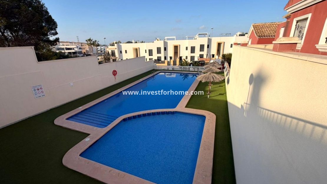 Försäljning - Villa - Orihuela Costa - Villamartín