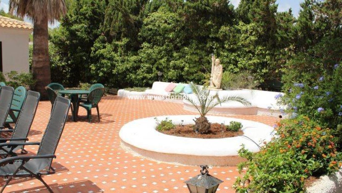 Försäljning - Villa - Orihuela Costa - Villamartín