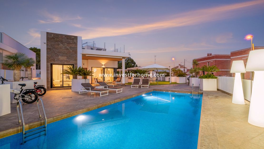 Försäljning - Villa - Orihuela Costa - Villamartín