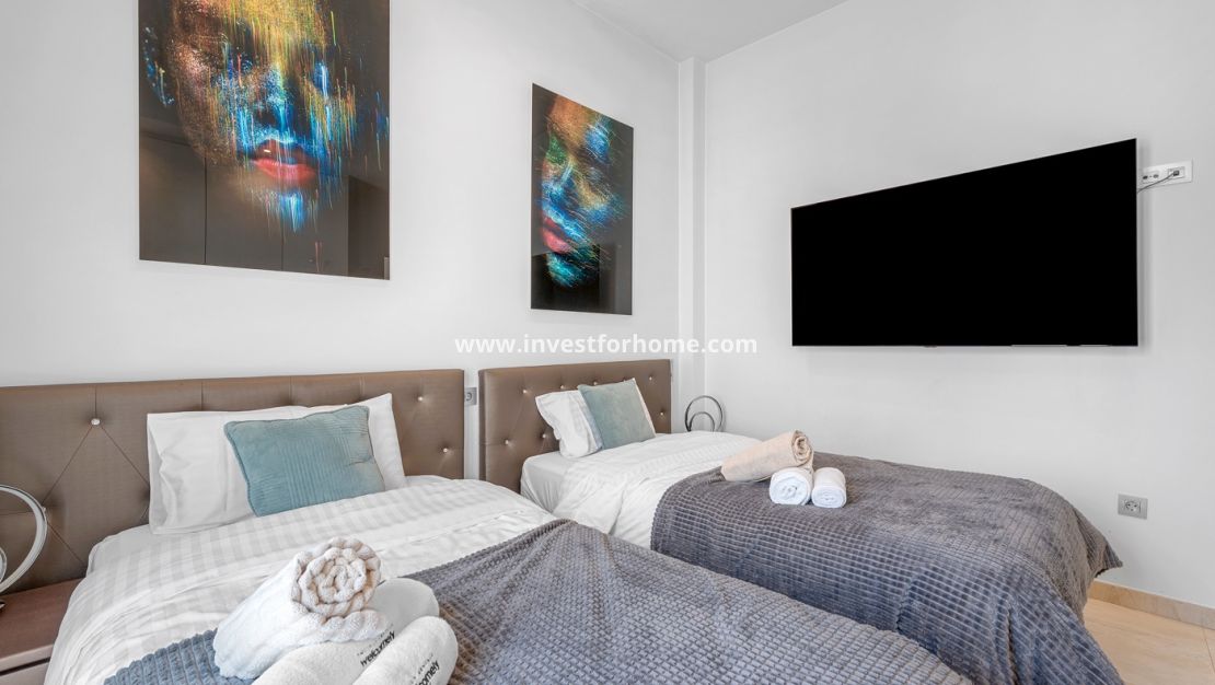Försäljning - Villa - Orihuela Costa - Villamartín