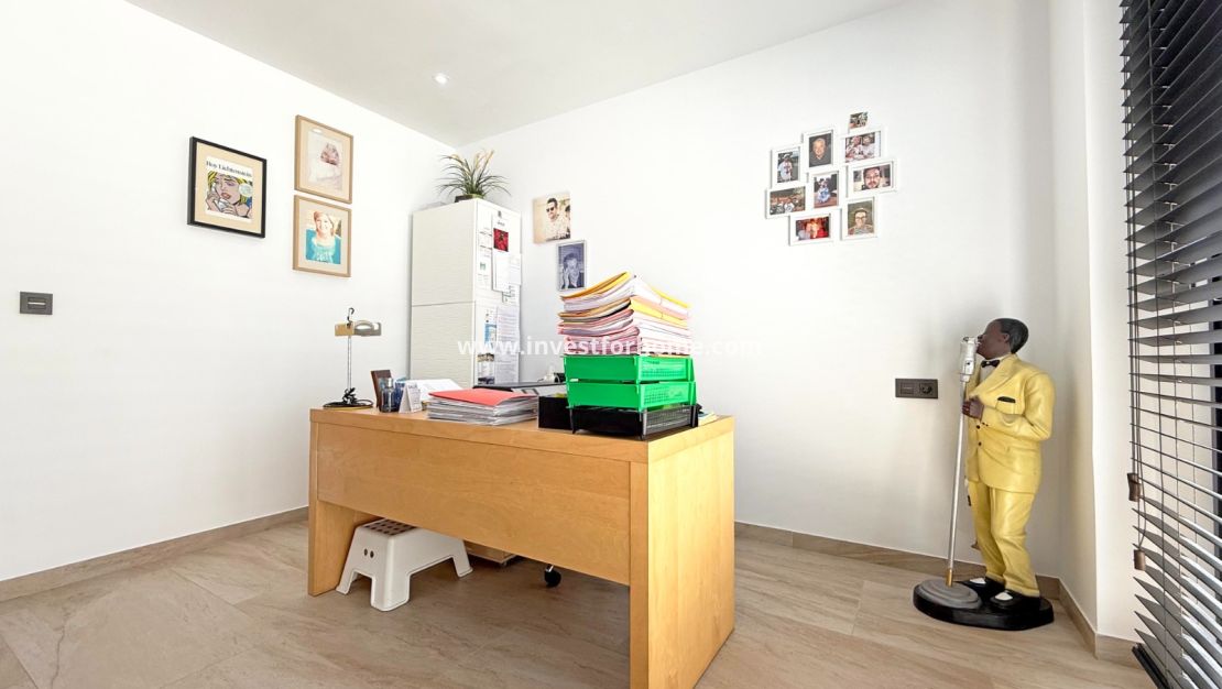 Försäljning - Villa - Orihuela Costa - Villamartín