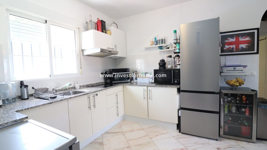 Försäljning - Villa - Orihuela Costa - Villamartín
