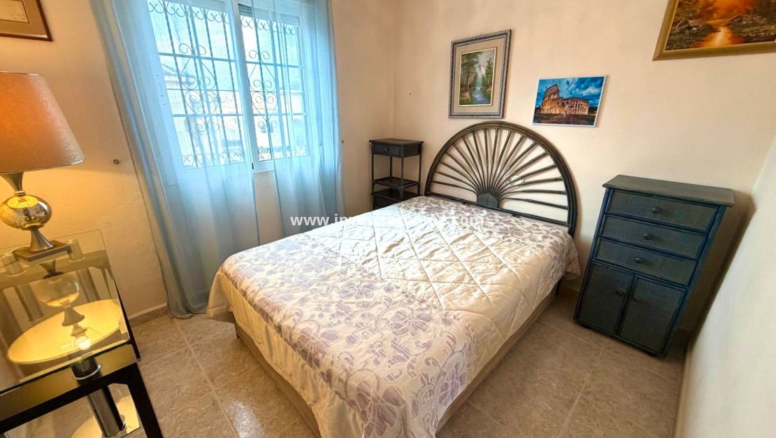 Försäljning - Villa - Orihuela Costa - Villamartín