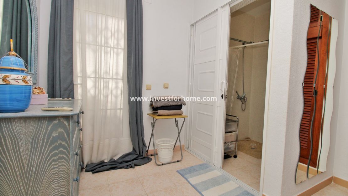Försäljning - Villa - Orihuela Costa - Villamartín