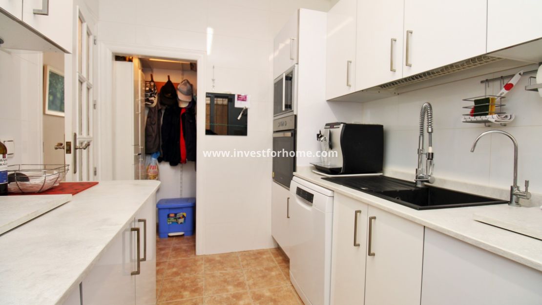 Försäljning - Villa - Orihuela Costa - Villamartín
