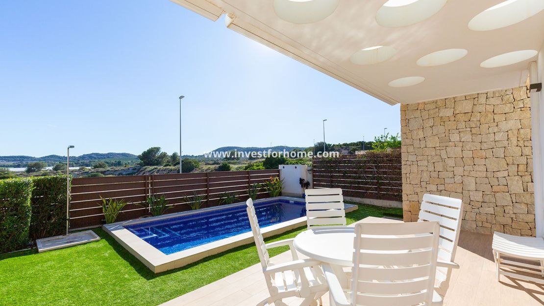 Försäljning - Villa - Orihuela Costa - Vistabella Golf