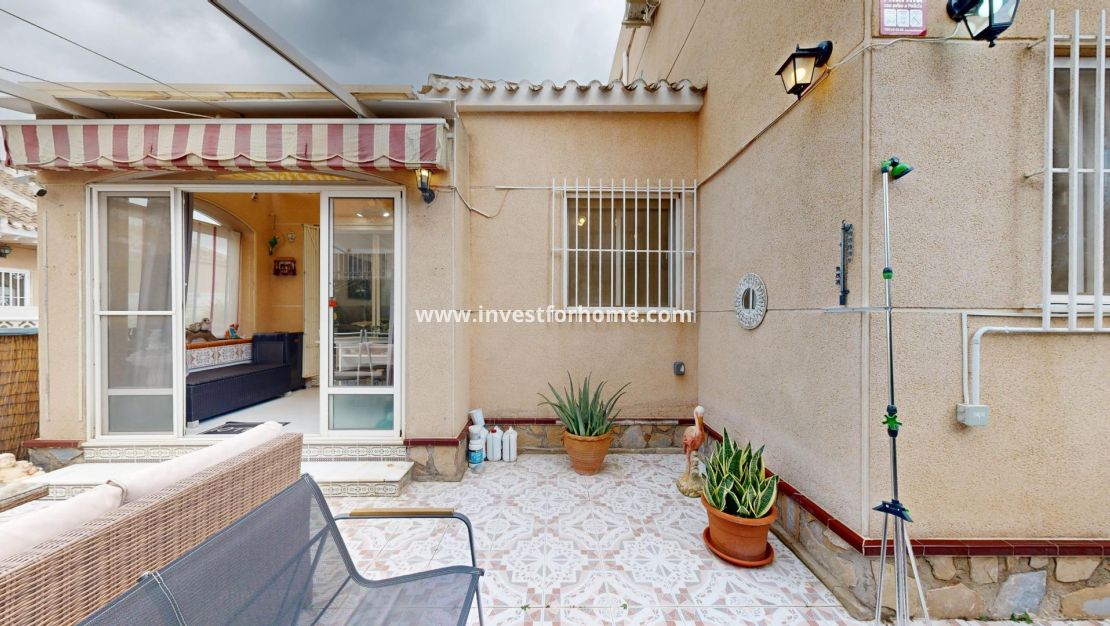 Försäljning - Villa - San Miguel de Salinas - 03193