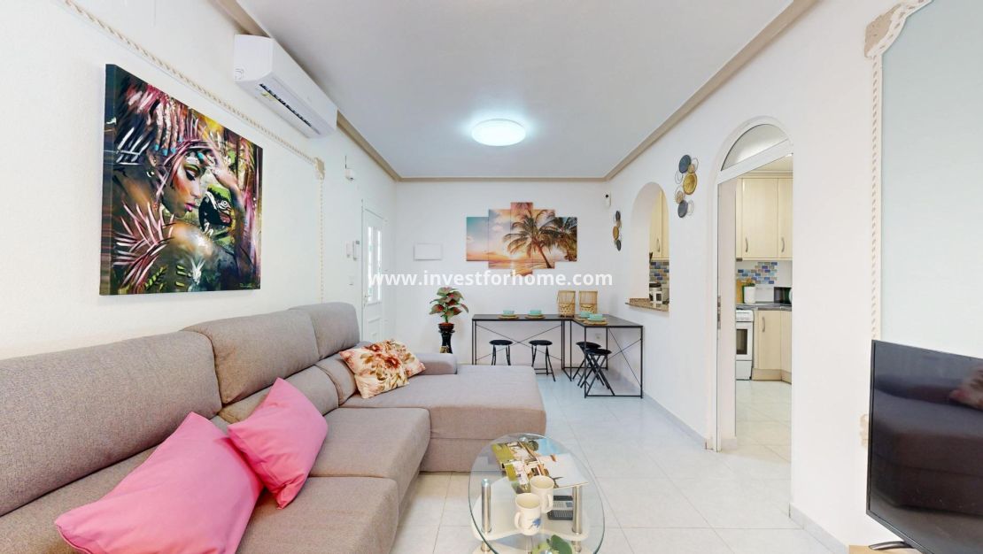 Försäljning - Villa - San Miguel de Salinas - 03193