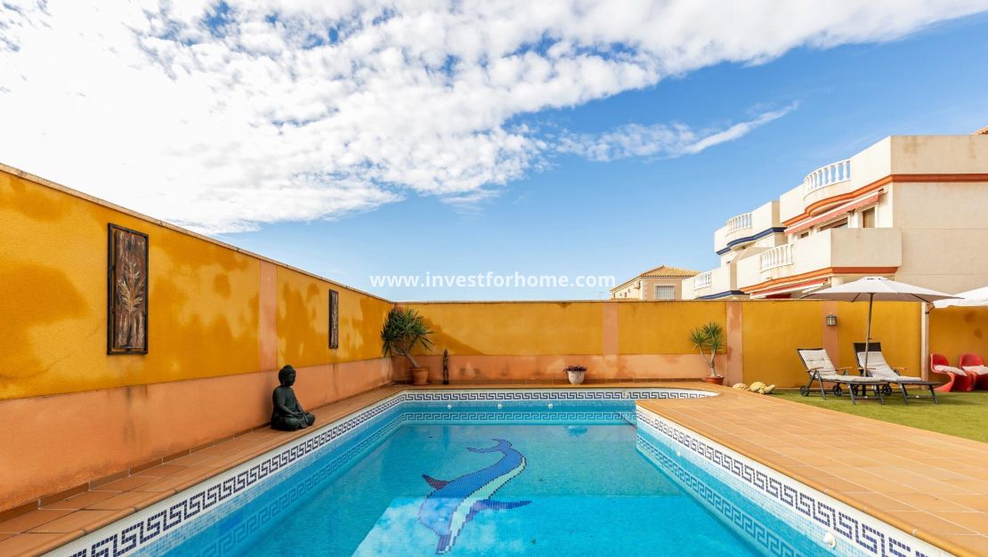 Försäljning - Villa - Torrevieja - aguas nuevas