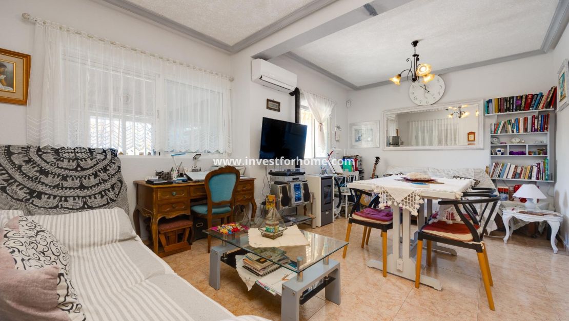 Försäljning - Villa - Torrevieja - aguas nuevas