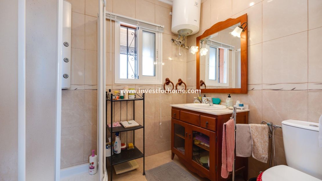 Försäljning - Villa - Torrevieja - aguas nuevas