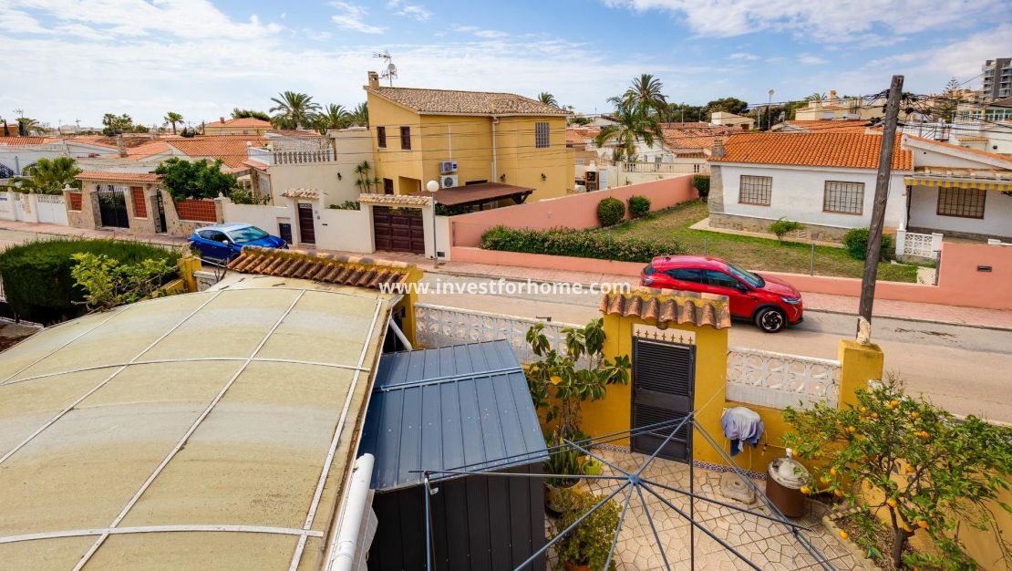 Försäljning - Villa - Torrevieja - aguas nuevas