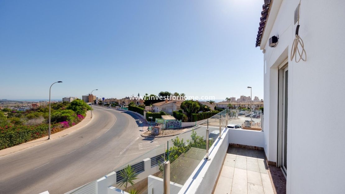 Försäljning - Villa - Torrevieja - aguas nuevas