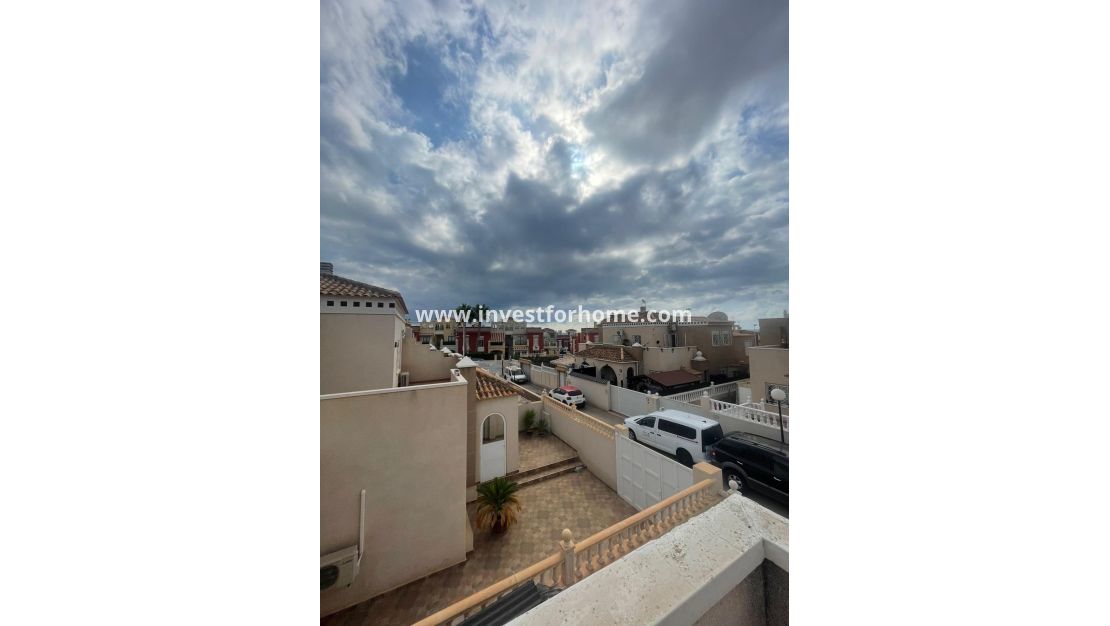 Försäljning - Villa - Torrevieja - aguas nuevas