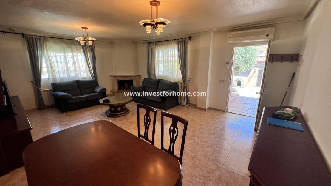 Försäljning - Villa - Torrevieja - aguas nuevas
