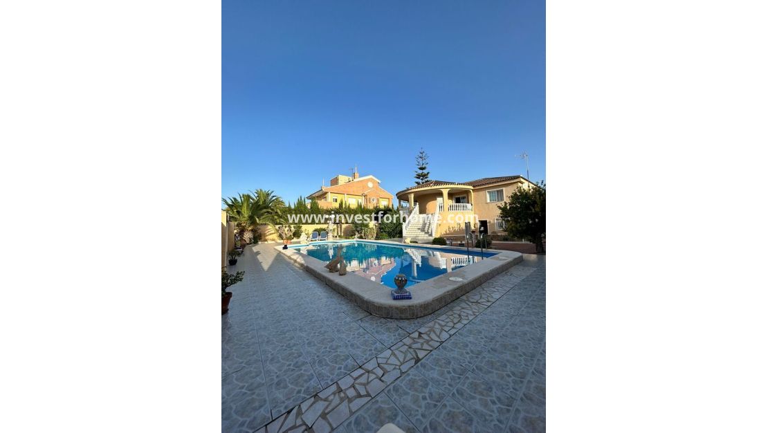 Försäljning - Villa - Torrevieja - aguas nuevas