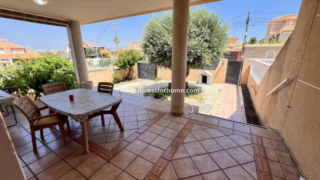 Försäljning - Villa - Torrevieja - aguas nuevas
