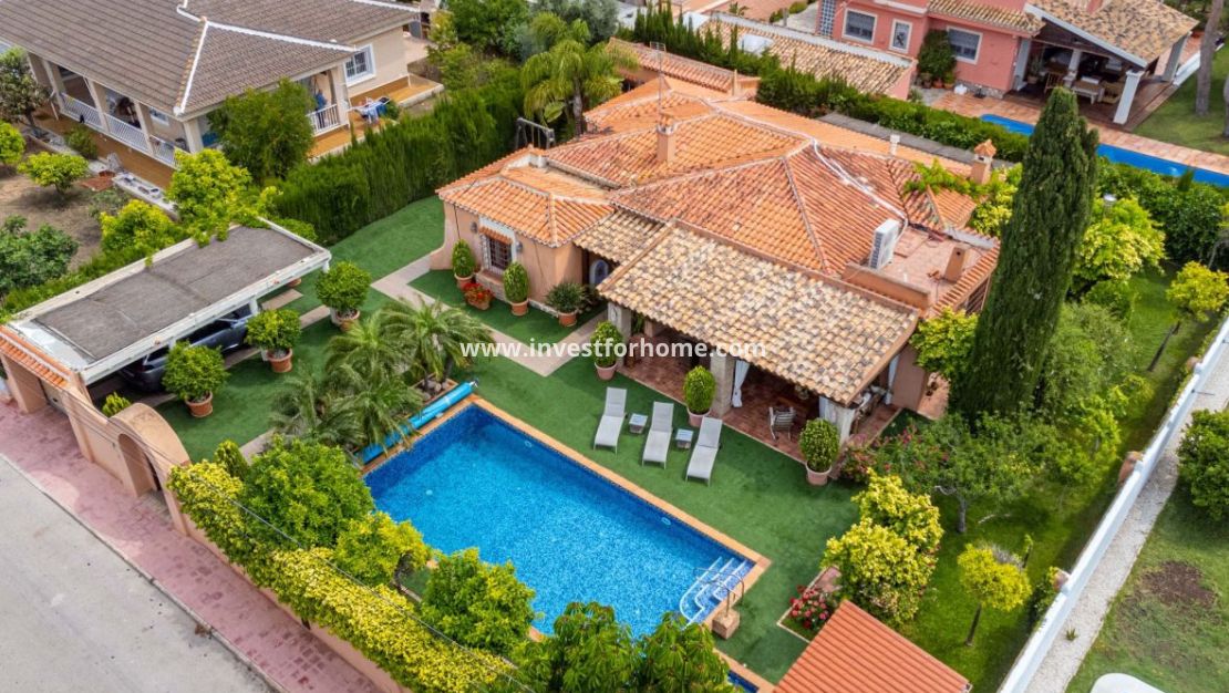 Försäljning - Villa - Torrevieja - Costa Blanca