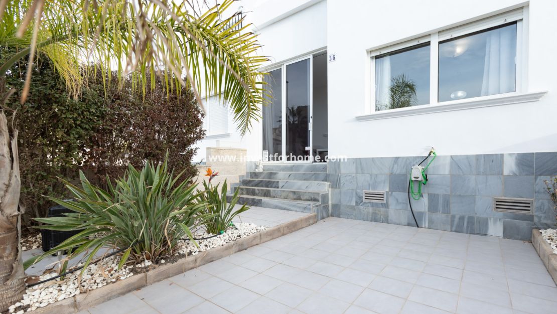 Försäljning - Villa - Torrevieja - Costa Blanca