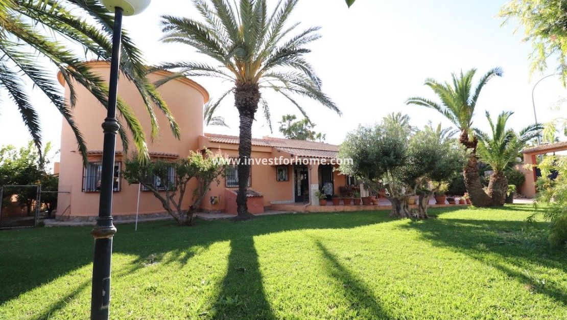 Försäljning - Villa - Torrevieja - Costa Blanca